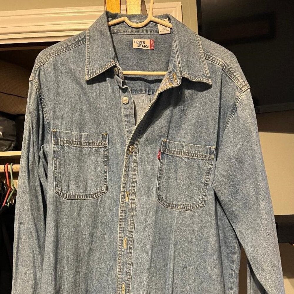 Levis Shirt size Large